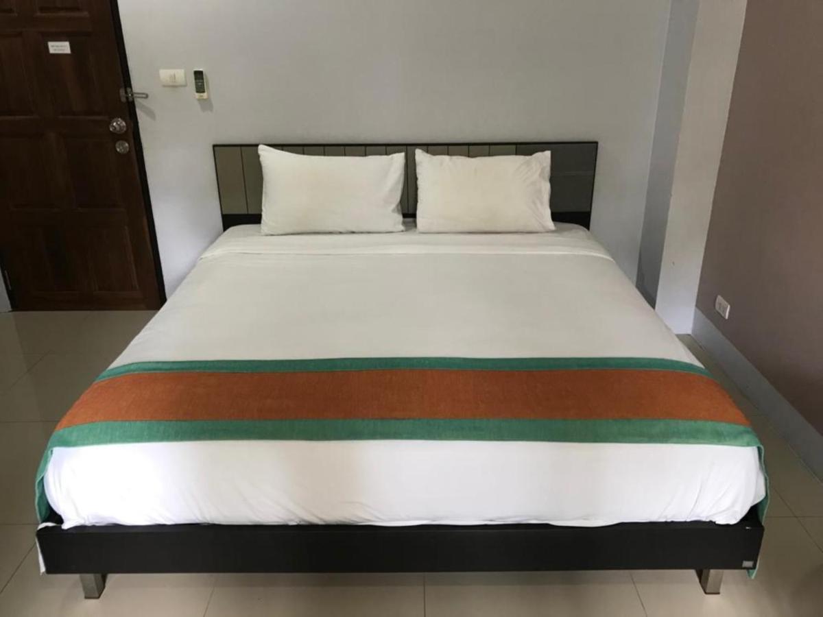 Nasa Hotel Phuket Екстериор снимка