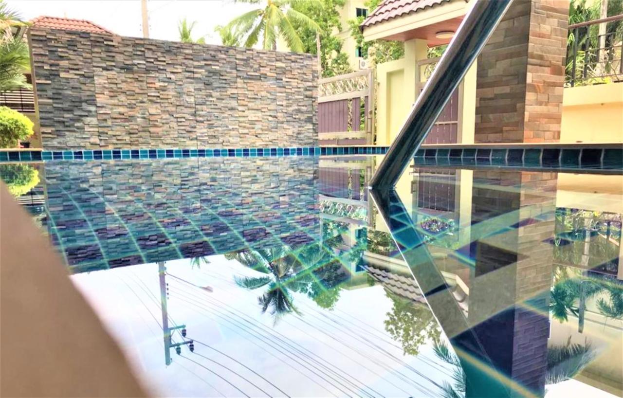 Nasa Hotel Phuket Екстериор снимка